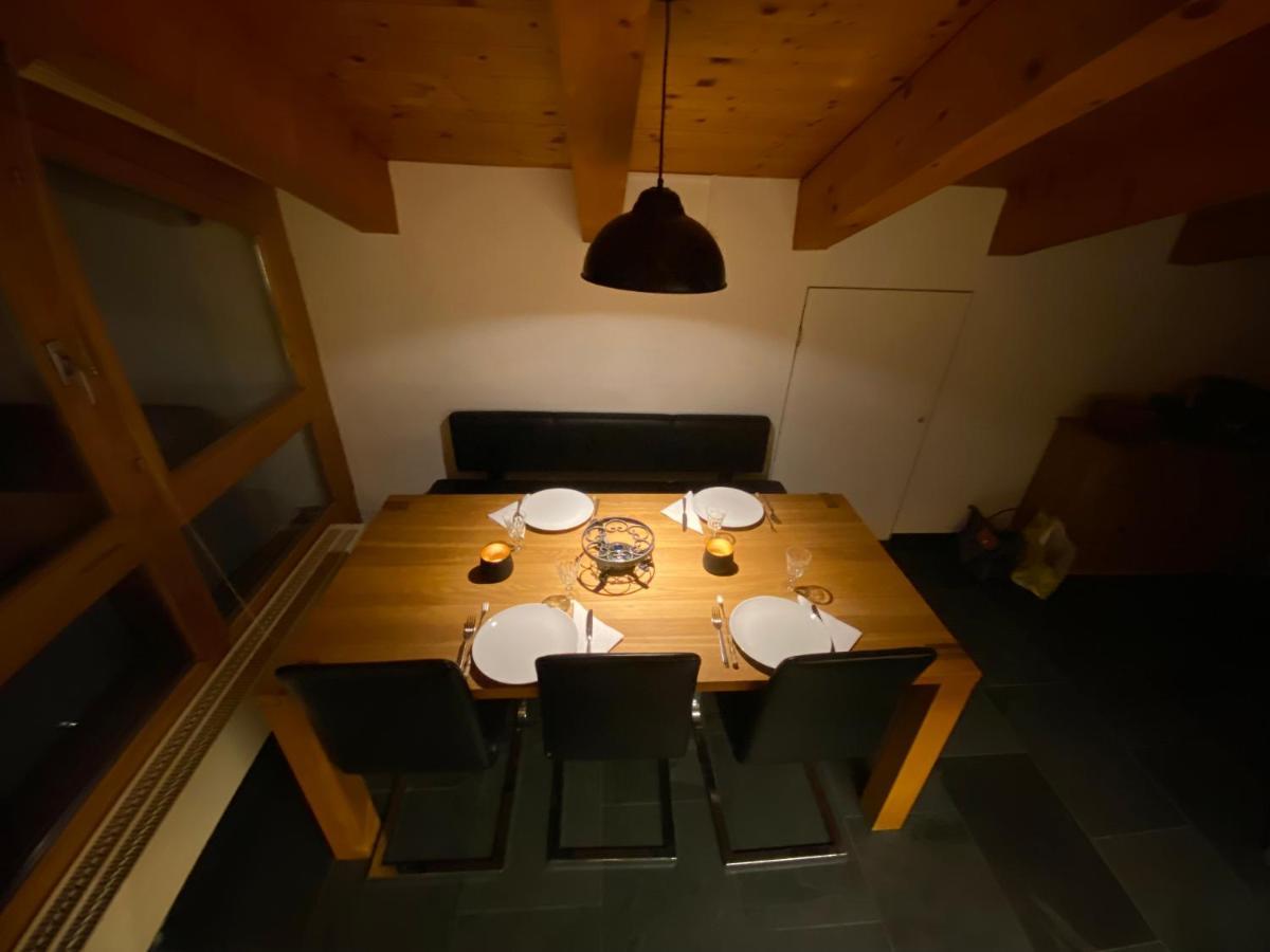 Crap Da Flem - 3.5 Zimmer Ferienwohnung Am Sonnenhang Von 필름 외부 사진